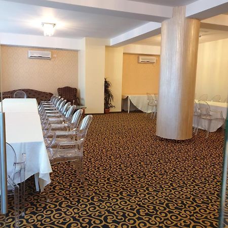 Hotel Magic - City Center Пітешть Екстер'єр фото