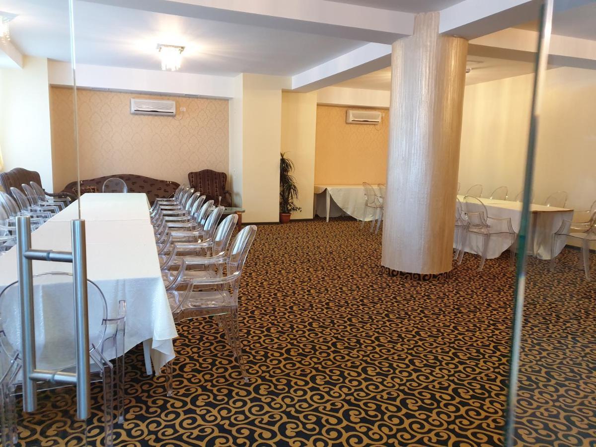 Hotel Magic - City Center Пітешть Екстер'єр фото
